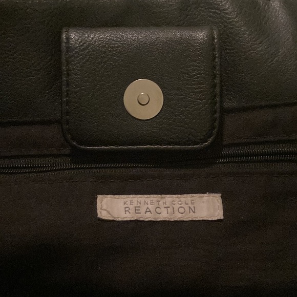 Large Kennith Cole tote - Picture 4 of 9